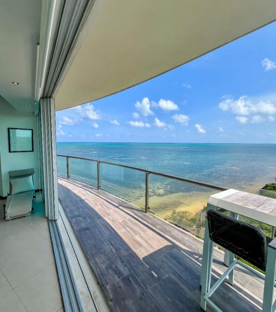 Luxury Beachfront Condo - Cancun